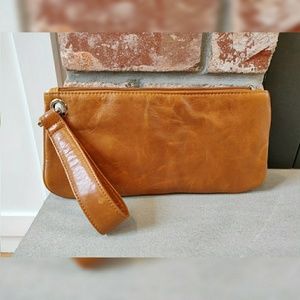 HOBO brand VIDA wristlet